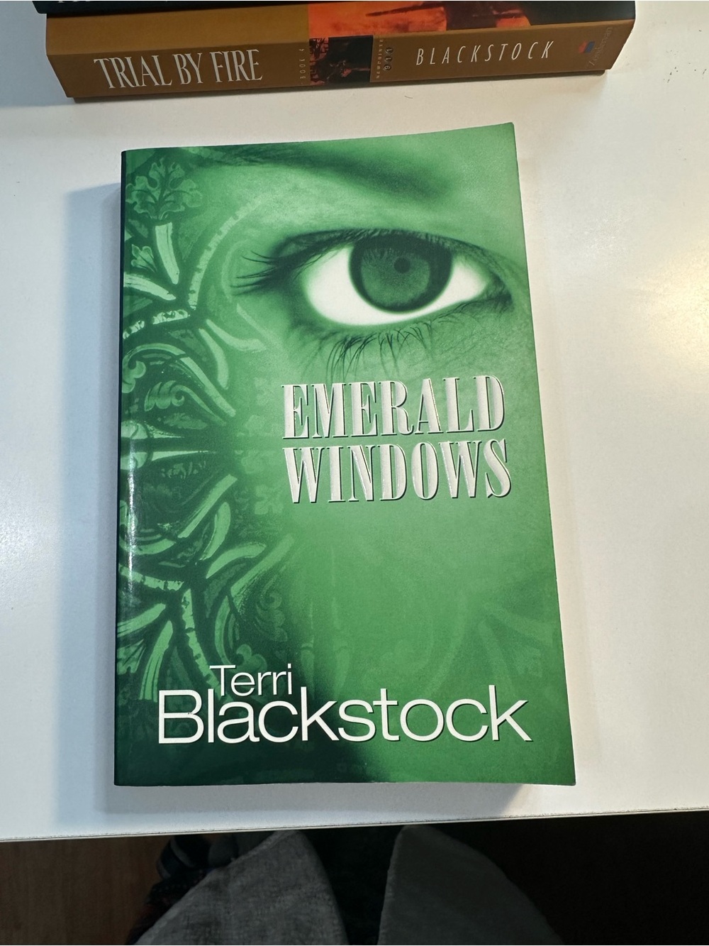 Emerald Windows by Terri Blackstock - Paperback Novel